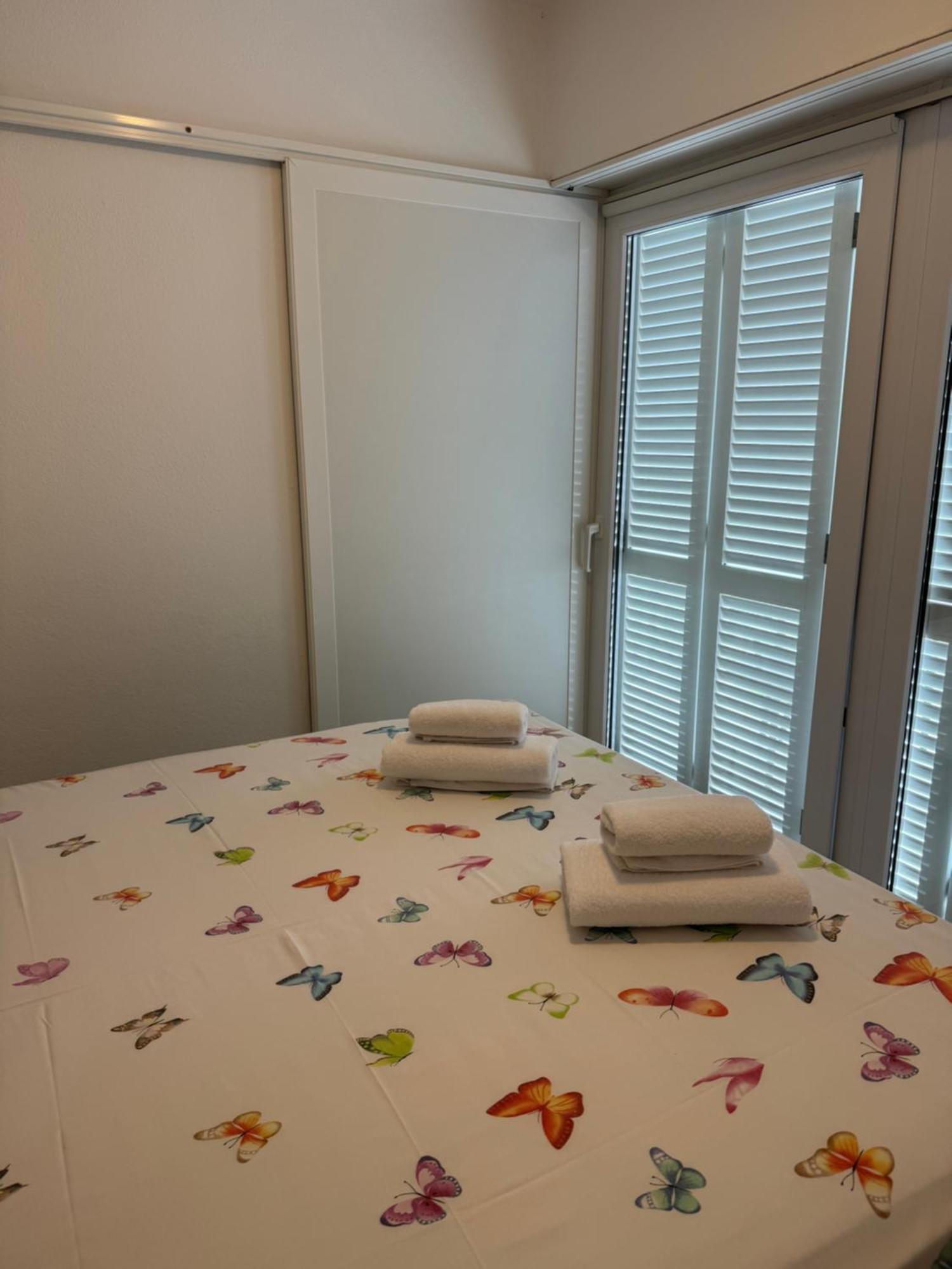 House 100M From The Beach With Free Parking And Breakfast Baška Voda Eksteriør billede