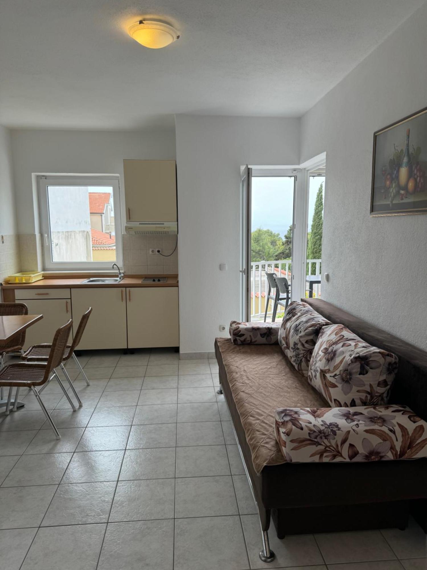 House 100M From The Beach With Free Parking And Breakfast Baška Voda Eksteriør billede