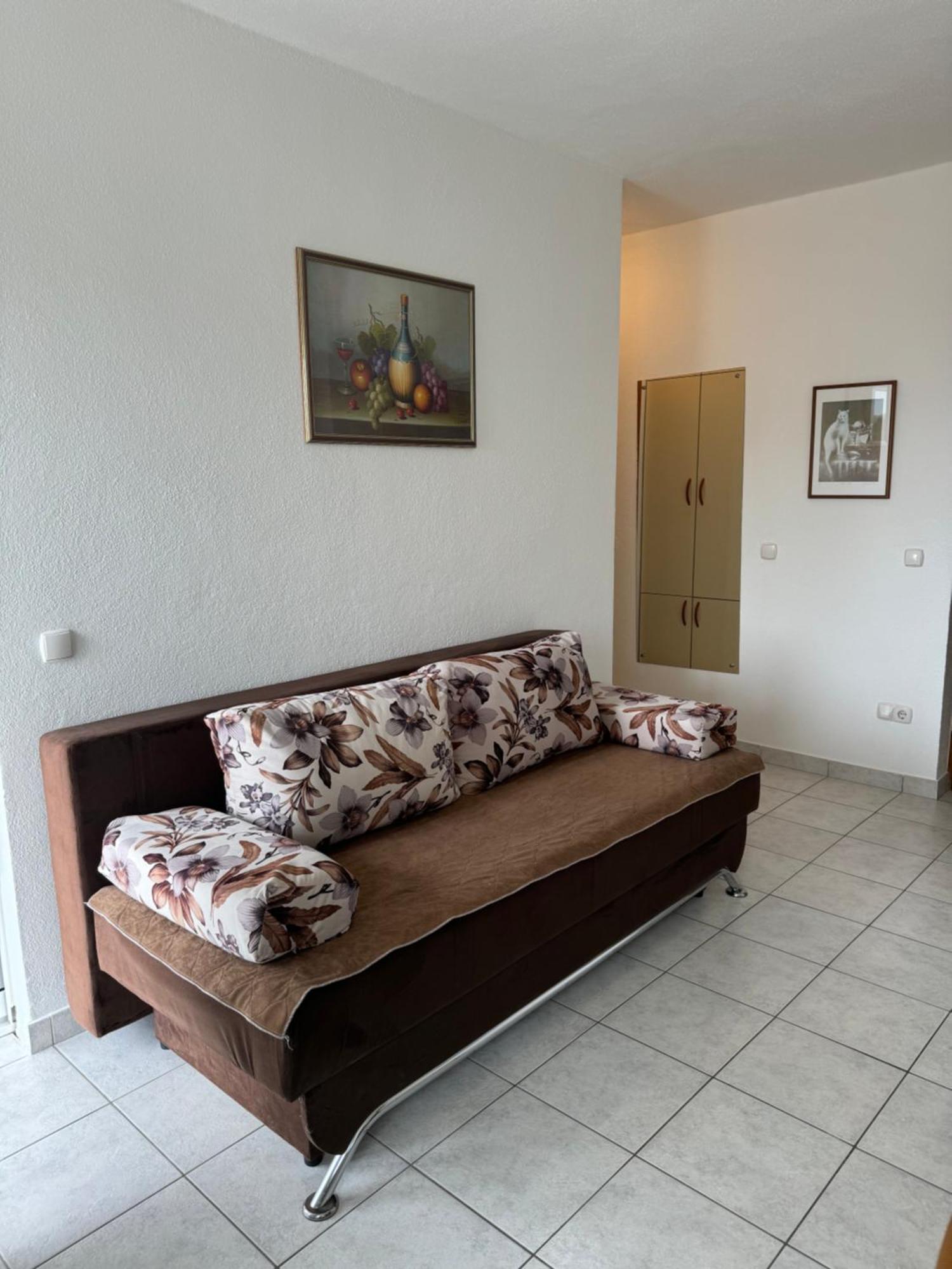 House 100M From The Beach With Free Parking And Breakfast Baška Voda Eksteriør billede
